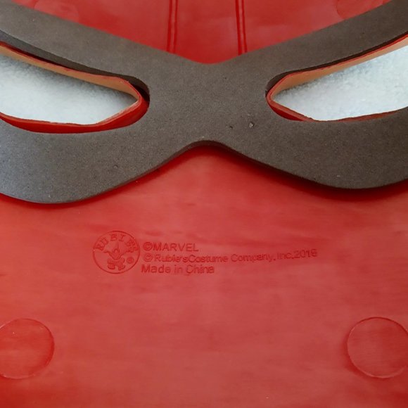 Marvel Avengers 2 Age of Ultron Iron Man Mark 43 Muscle Top Mask S-M PTP 23" - Picture 10 of 15